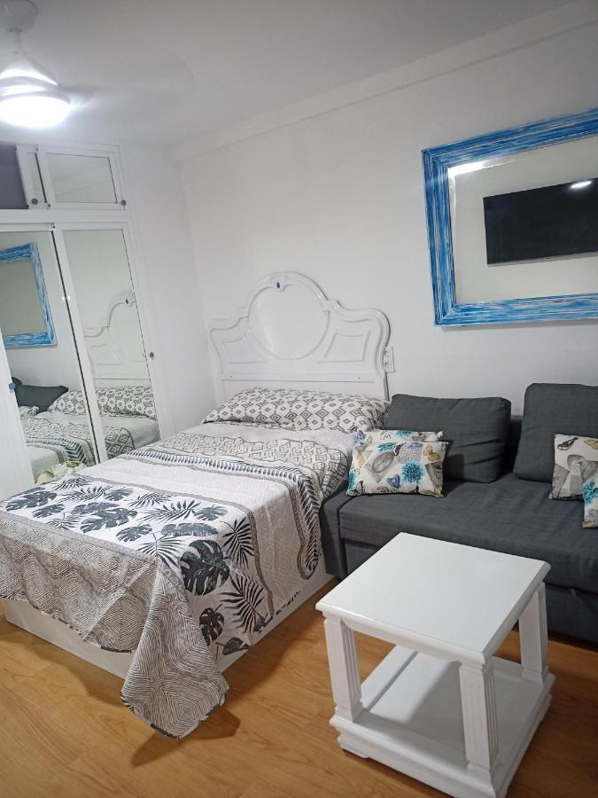 Sweet Home Benalmadena, Estudio Con Vistas Al Mar Y Excelente Conexion Wifi, Para No Fumadores, Con Piscinas, Sea Views, With Swimming Pools, Completely Renovated, Ideal For Older People, Bright With Morning Sun, No Smoking Bagian luar foto
