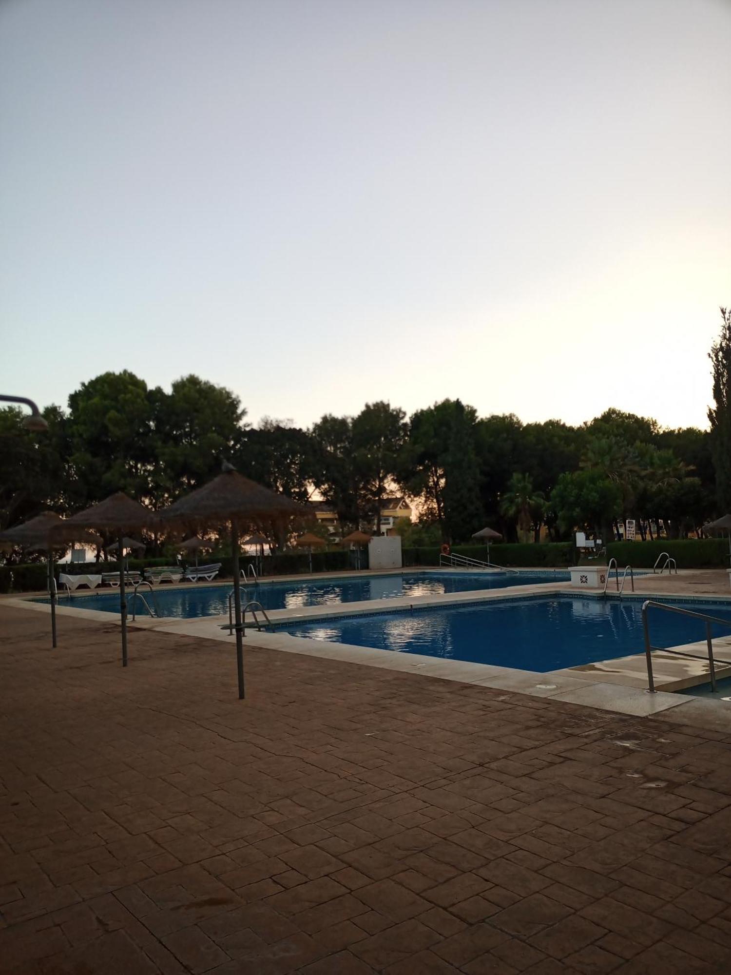 Sweet Home Benalmadena, Estudio Con Vistas Al Mar Y Excelente Conexion Wifi, Para No Fumadores, Con Piscinas, Sea Views, With Swimming Pools, Completely Renovated, Ideal For Older People, Bright With Morning Sun, No Smoking Bagian luar foto