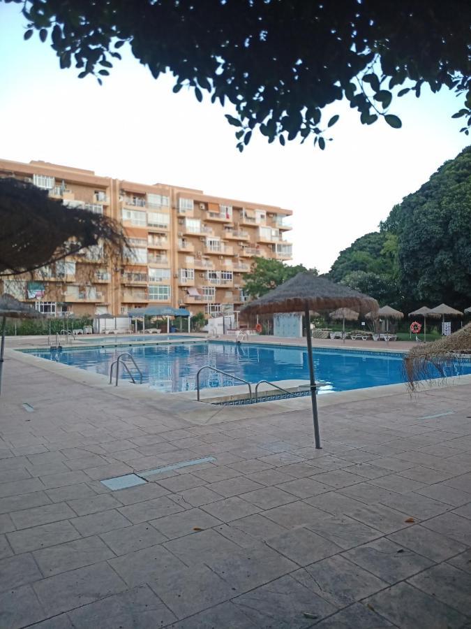 Sweet Home Benalmadena, Estudio Con Vistas Al Mar Y Excelente Conexion Wifi, Para No Fumadores, Con Piscinas, Sea Views, With Swimming Pools, Completely Renovated, Ideal For Older People, Bright With Morning Sun, No Smoking Bagian luar foto
