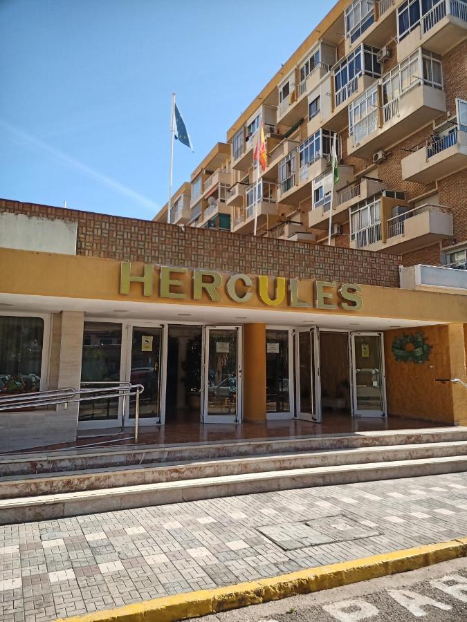 Sweet Home Benalmadena, Estudio Con Vistas Al Mar Y Excelente Conexion Wifi, Para No Fumadores, Con Piscinas, Sea Views, With Swimming Pools, Completely Renovated, Ideal For Older People, Bright With Morning Sun, No Smoking Bagian luar foto