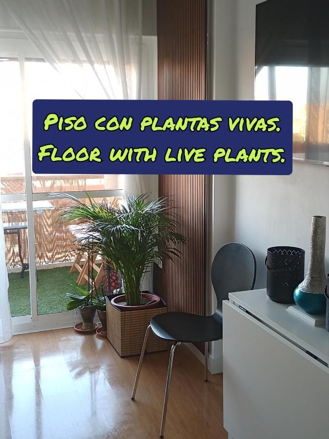 Sweet Home Benalmadena, Estudio Con Vistas Al Mar Y Excelente Conexion Wifi, Para No Fumadores, Con Piscinas, Sea Views, With Swimming Pools, Completely Renovated, Ideal For Older People, Bright With Morning Sun, No Smoking Bagian luar foto