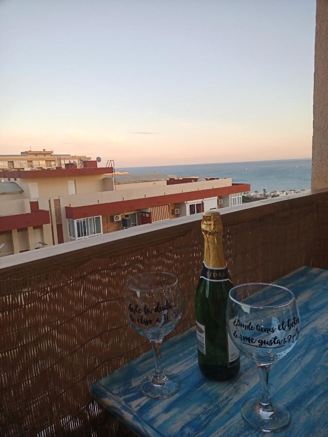 Sweet Home Benalmadena, Estudio Con Vistas Al Mar Y Excelente Conexion Wifi, Para No Fumadores, Con Piscinas, Sea Views, With Swimming Pools, Completely Renovated, Ideal For Older People, Bright With Morning Sun, No Smoking Bagian luar foto